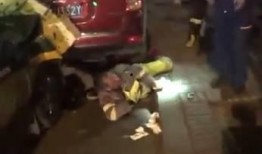 拿刀拍视频吃瓜,揭秘网络短视频的另类魅力