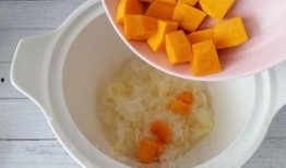 红瓜银耳怎么吃,滋补润肺的甜品新主张