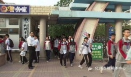 姐姐哥哥打架吃瓜,一场家庭纷争的吃瓜现场